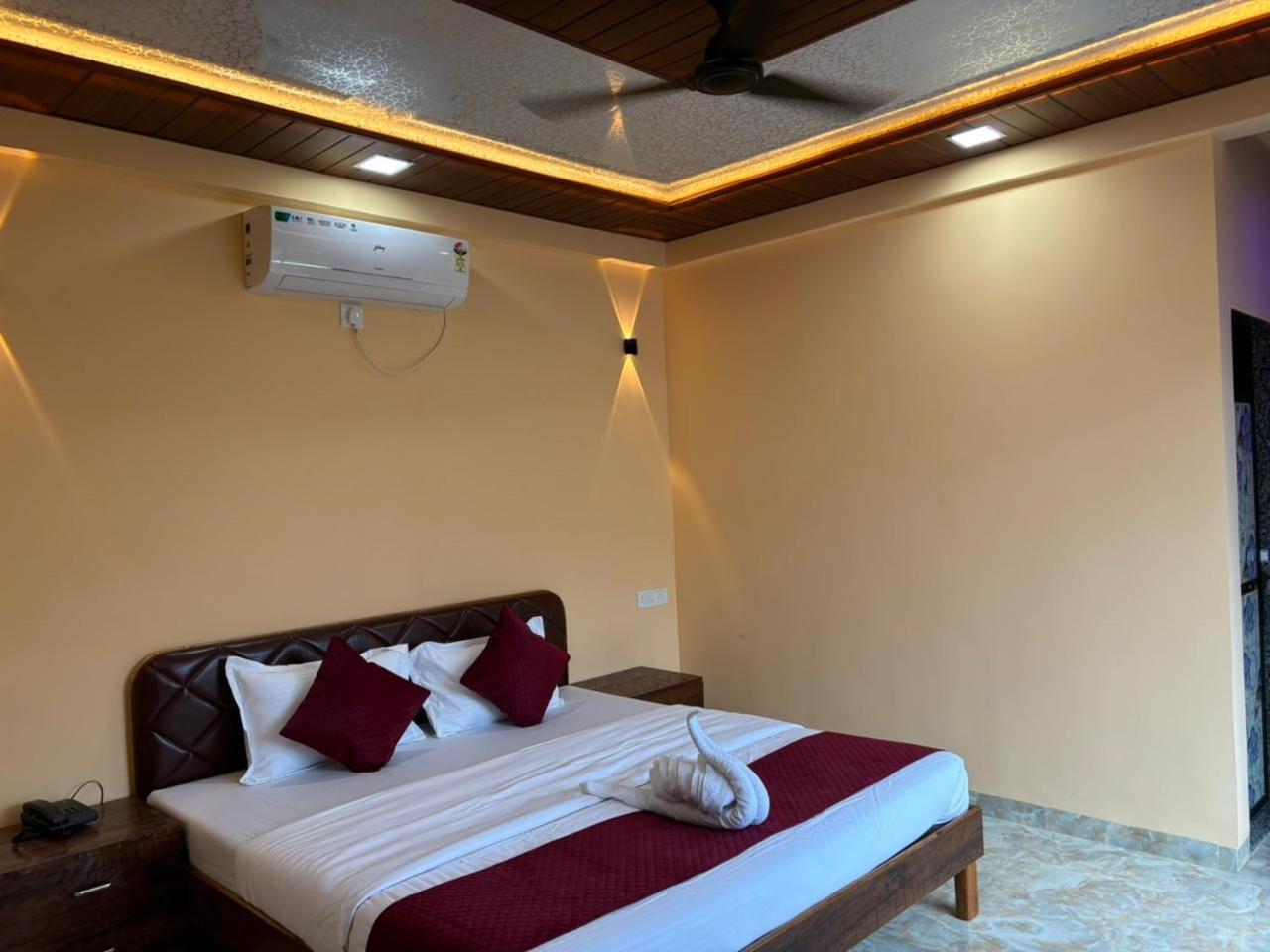 Sahil Beach Resort Алибаг Экстерьер фото